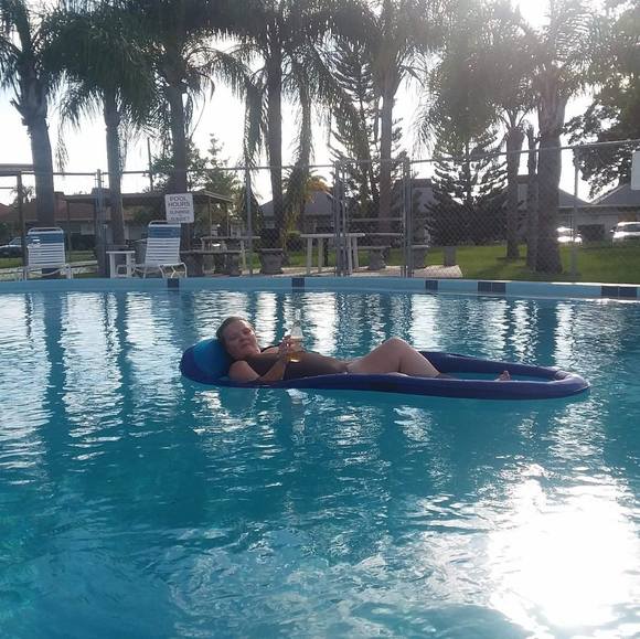 Meet your Posher, Kimberly - Picture 1 of 1